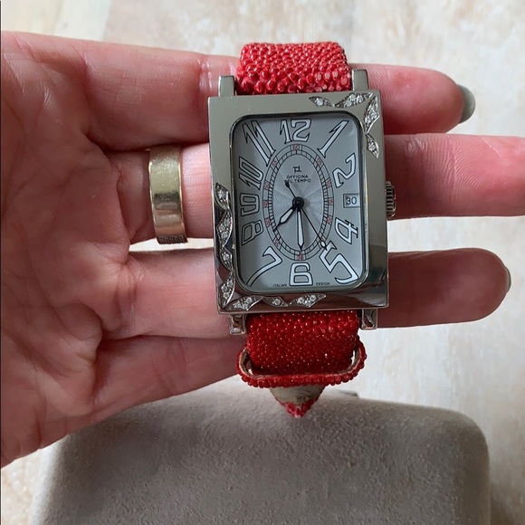Officina Del Tempo Red Stingray Watch - Picture 7 of 7